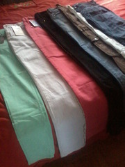 джинсы новые стильные красивые тона