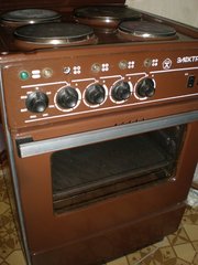 Продам электроплиту ЭЛЕКТРА 1001 б/у